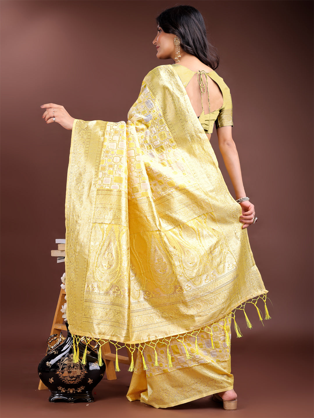 Astita Yellow Linen Cotton Saree – Elegant Simplicity for Everyday Grace