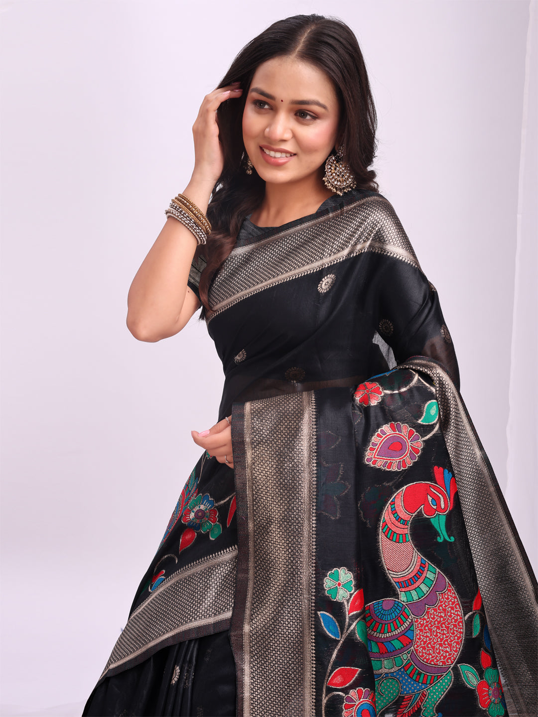 Astita Black Linen Cotton Saree with Bold Peacock Pallu – Elegant Zari Border Saree for Festive & Party Wear | Lightweight & Soft Fabric