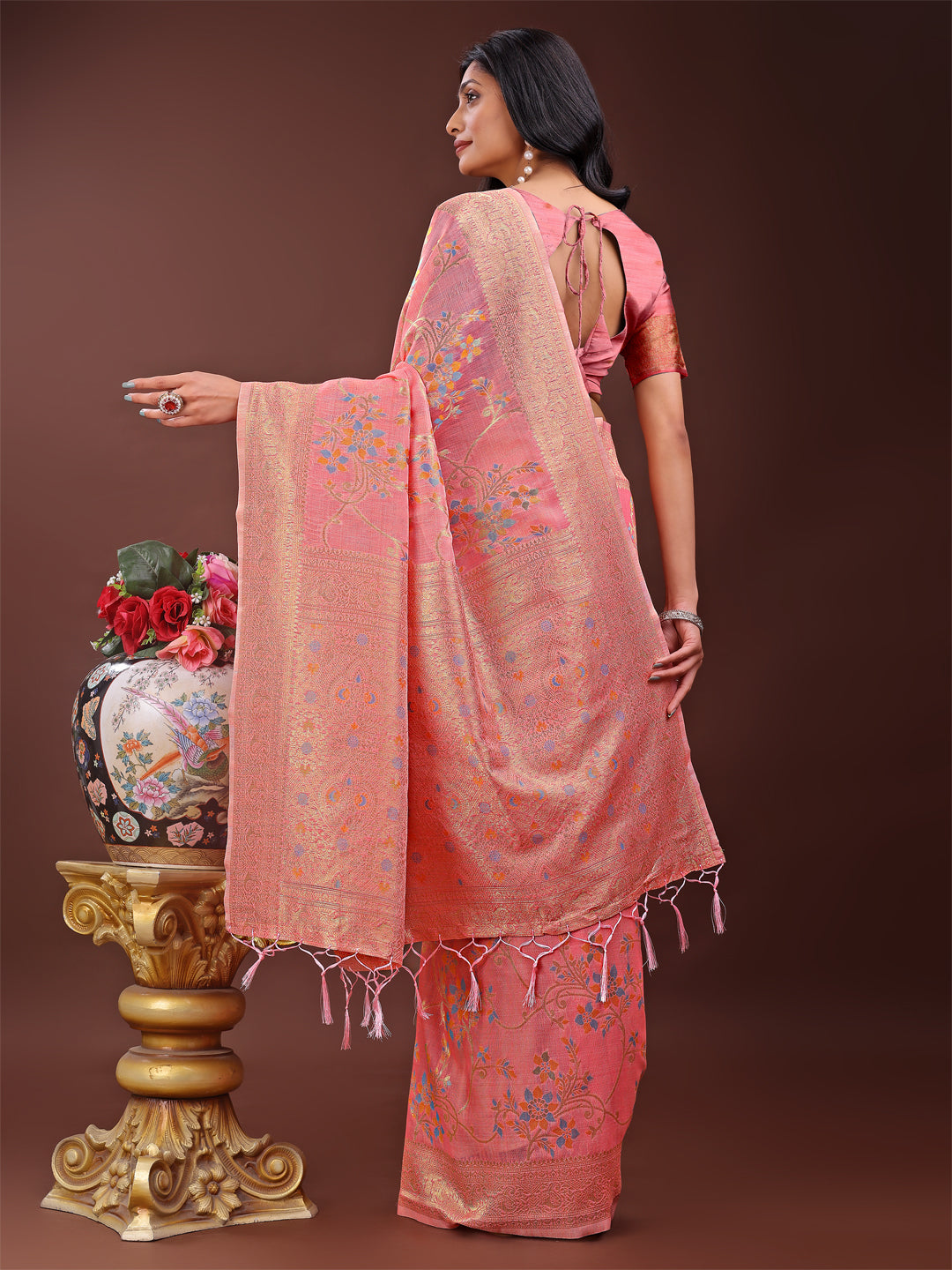 Astita Elegant Peach Linen Cotton Saree with Floral Weave & Soft Gold Pallu – Graceful Choice for Casual, Office & Festive Looks