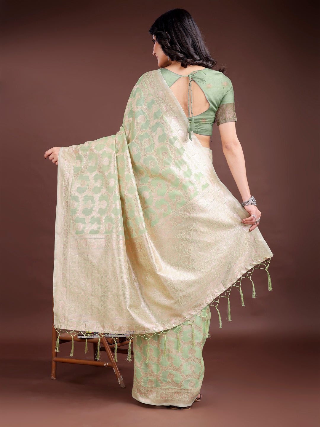 Astita Elegant Light Green Linen Cotton Saree for Women – Soft Lightweight Saree with Subtle Self-Weave & Tassel Pallu