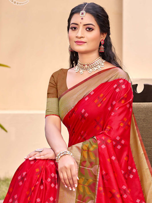 Astita Exquisite Red & Mhendi Green Pochampalli Soft Silk Saree with Grand Ikat Woven Pallu – Perfect for Weddings, Festivals & Traditional Celebrations