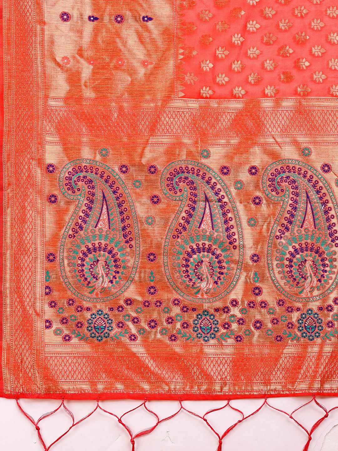 Astita Grace in Every Thread – Peach & Beige Linen Cotton Saree with Royal Paisley Charm