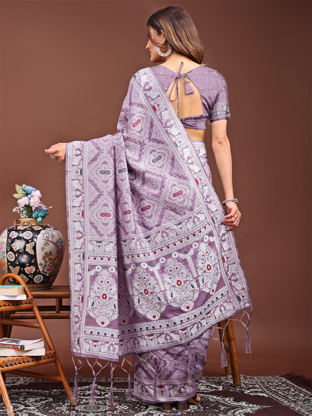 Graceful Purple Printed Saree – A Symphony of Culture and Feminine Charm