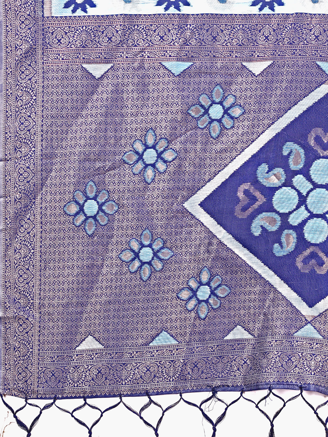 Astita Elegant Blue Linen Cotton Patola Saree – A Refreshing Harmony of Culture and Comfort