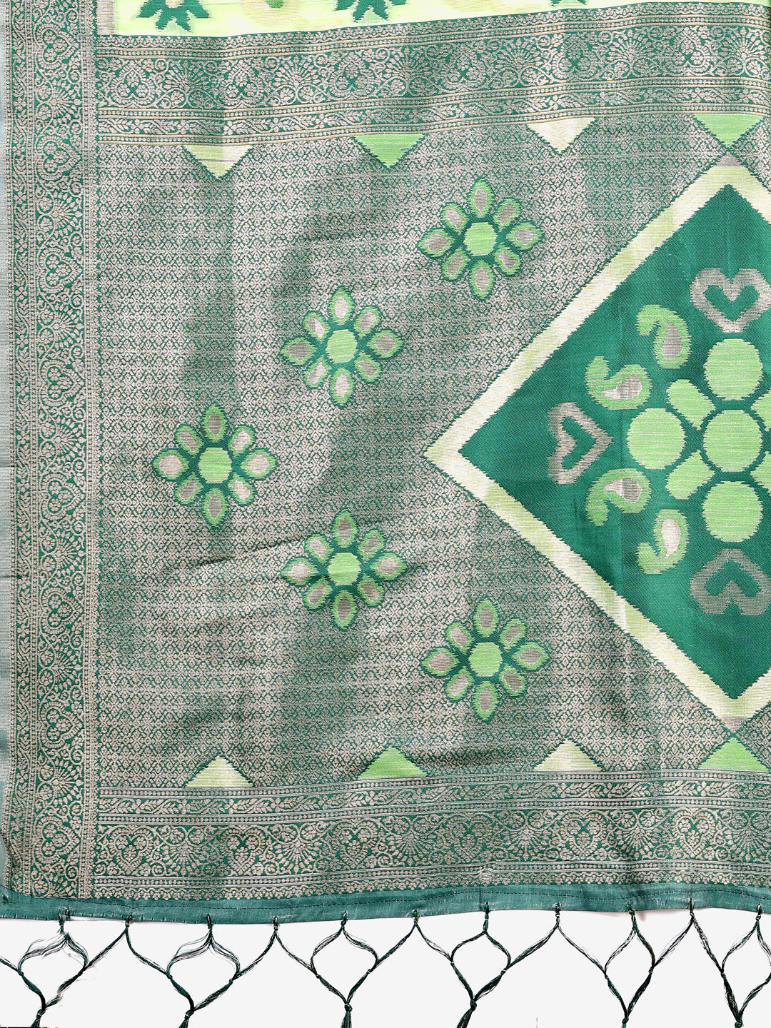 Astita Elegant Yellow Linen Cotton Patola Saree – A Refreshing Harmony of Culture and Comfort