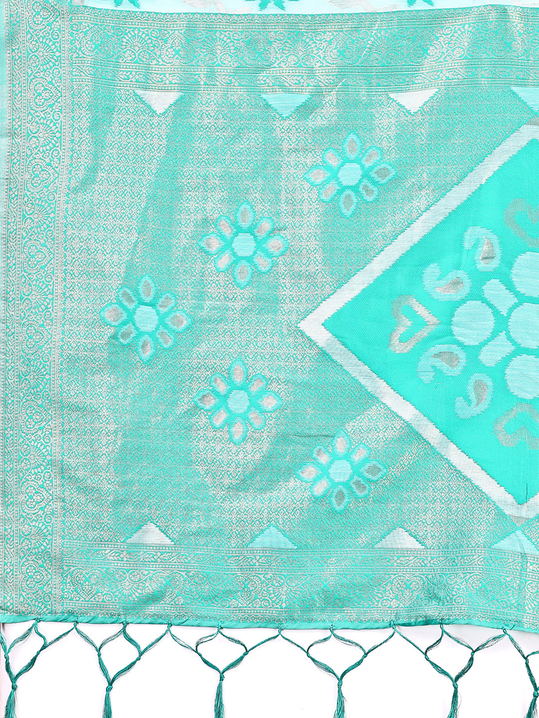 Astita Elegant Sea Green Linen Cotton Patola Saree – A Refreshing Harmony of Culture and Comfort