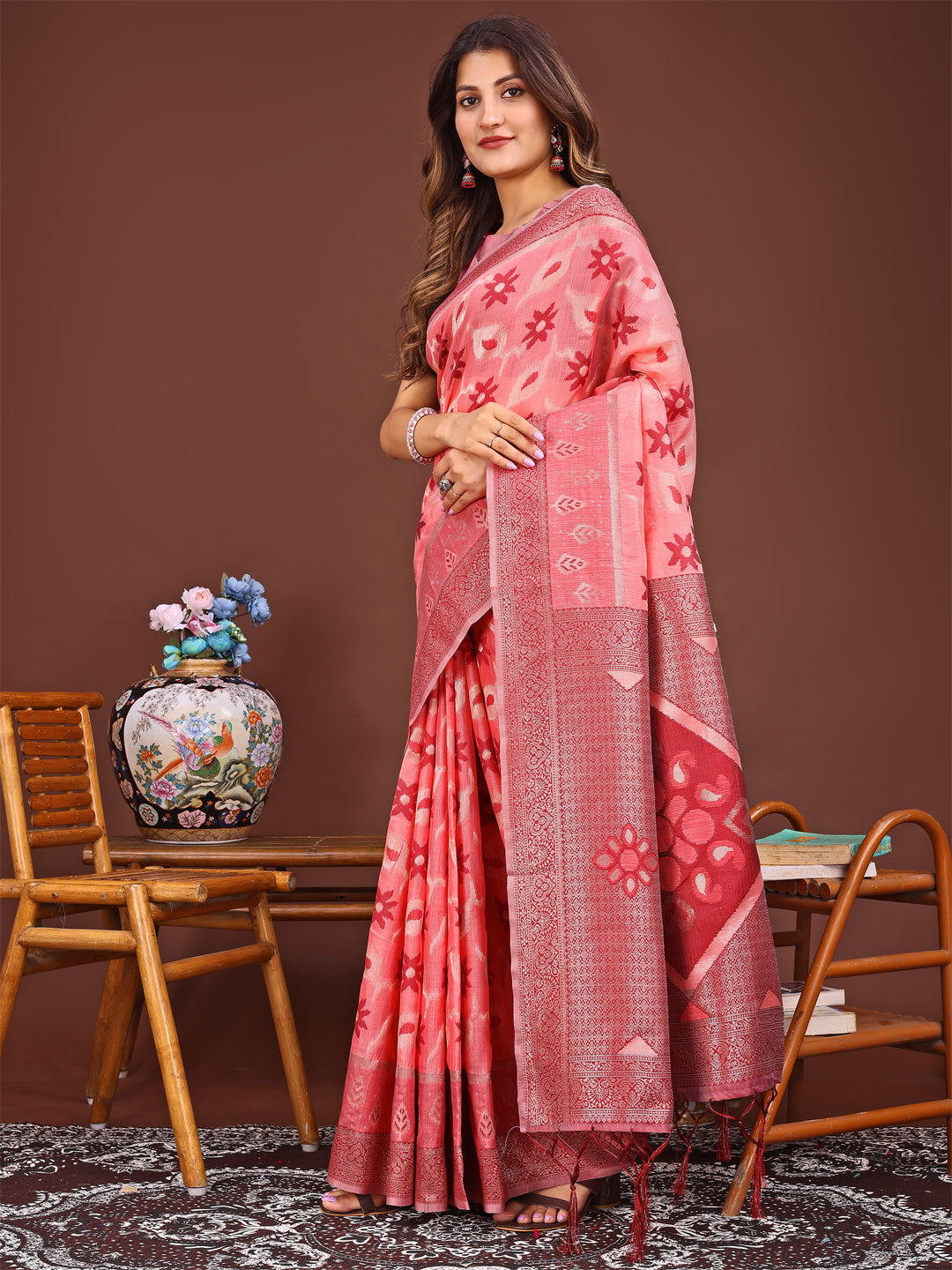 Astita Elegant Peach Linen Cotton Patola Saree – A Refreshing Harmony of Culture and Comfort