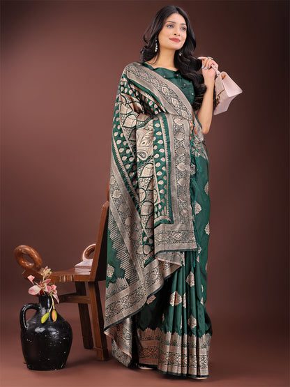 Astita Graceful Green Banarasi Silk Saree with Silver Zari – Perfect Ethnic Wear for Weddings & Festive Moments