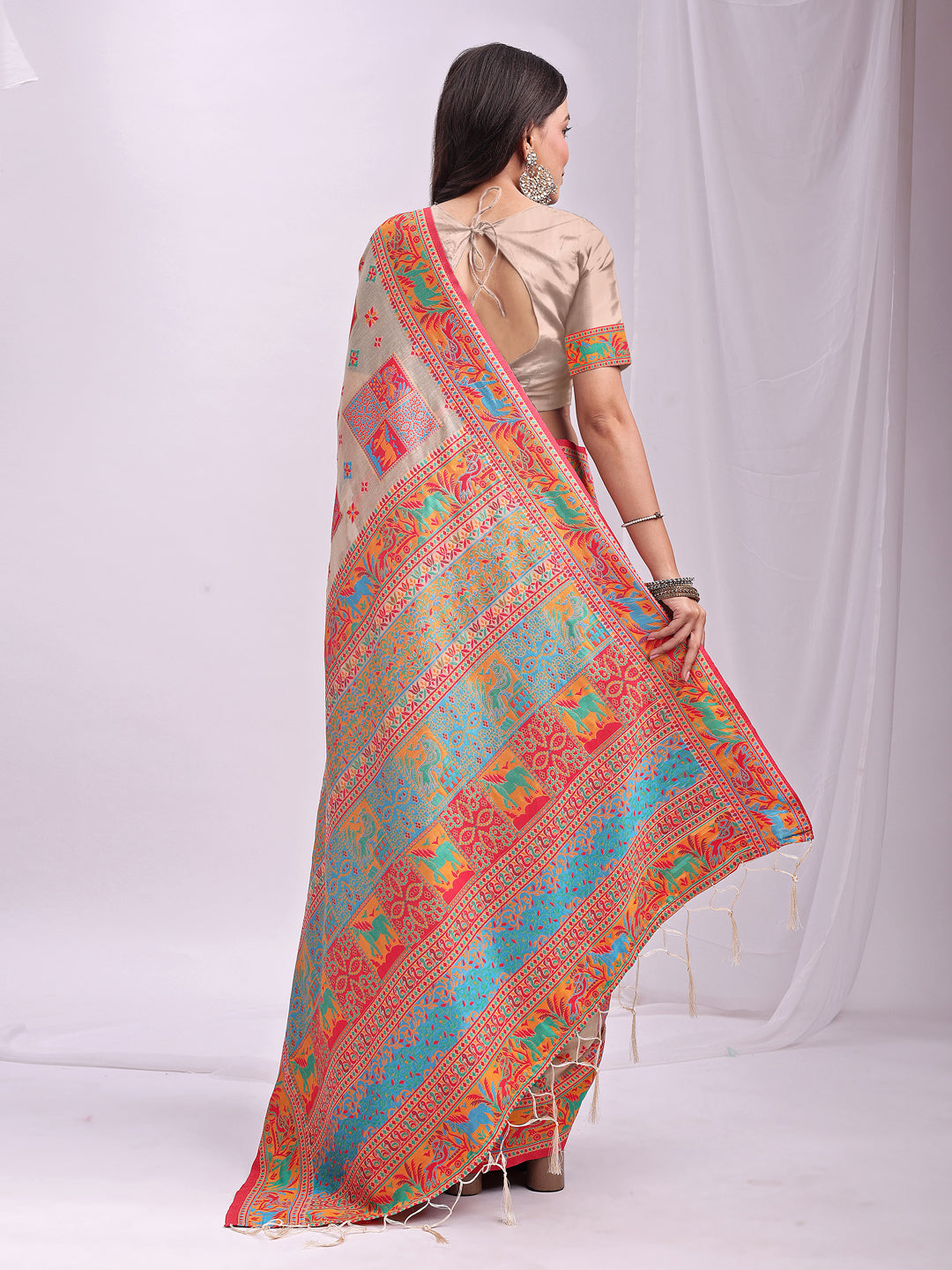 Astita Off White Linen Cotton Saree with Multicolor Ethnic Print – Soft & Lightweight Saree for Festive, Daily, and Office Wear
