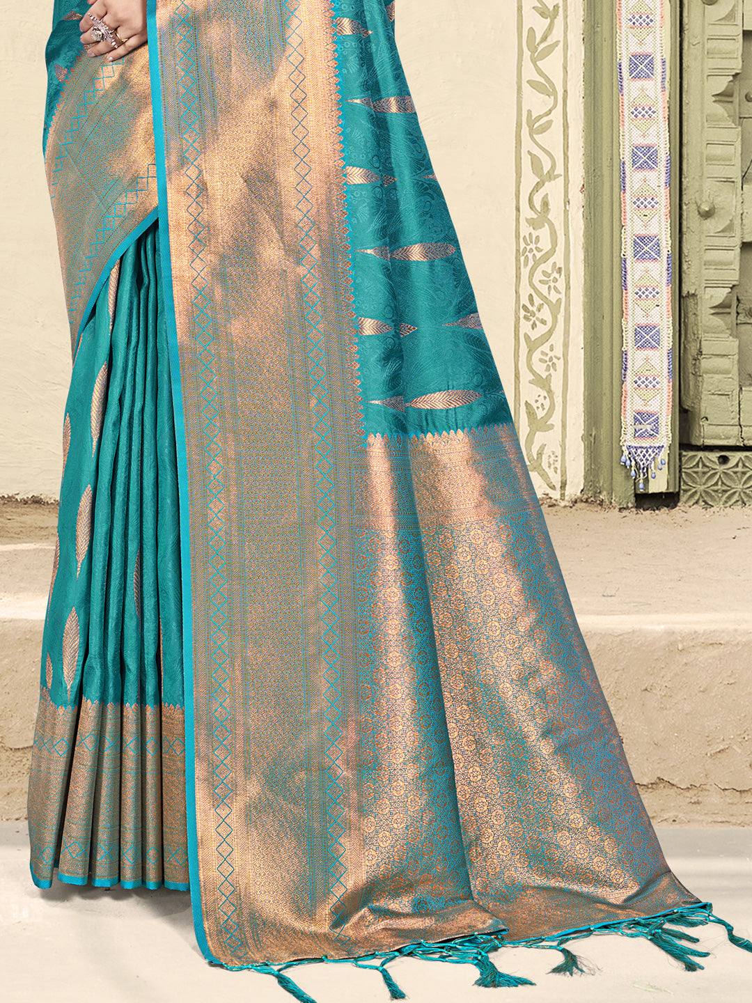 Astita Sky Blue Linen Cotton Saree with Golden Zari Leaf Woven Design & Rich Pallu – Festive Wear | Office Look | Soft Drape