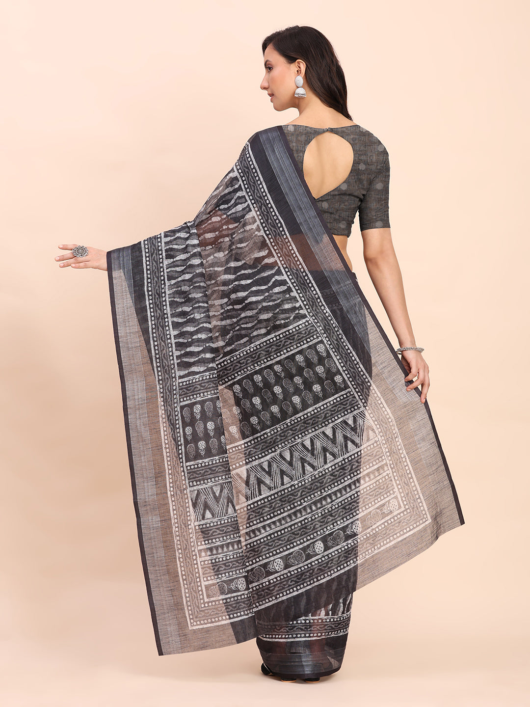 Astita Black Cotton Cotton Saree with Tribal Floral Print | Bold Ethnic Design | Lightweight Casual & Festive Saree for Women