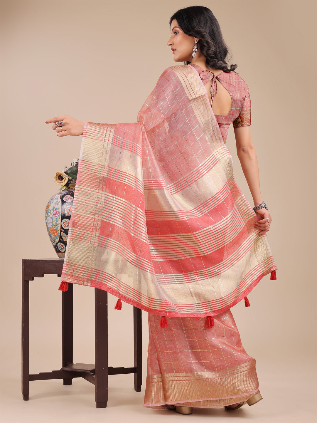 Peach Pink Organza Saree with Golden Checked Pattern – Radiate Soft Elegance