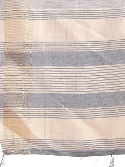 Grey Organza Saree with Golden Checked Pattern – Radiate Soft Elegance