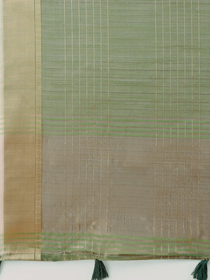 Astita Green Organza Saree with Gold Checked Design – Elegant & Classy Traditional Wear for Formal & Festive Occasions
