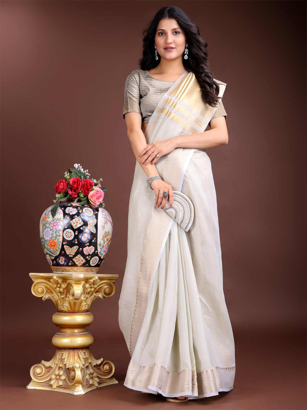 Astita Elegant Grey Woven Linen Saree with Contrast Zari Border & Tassels – Soft & Breathable Party Wear